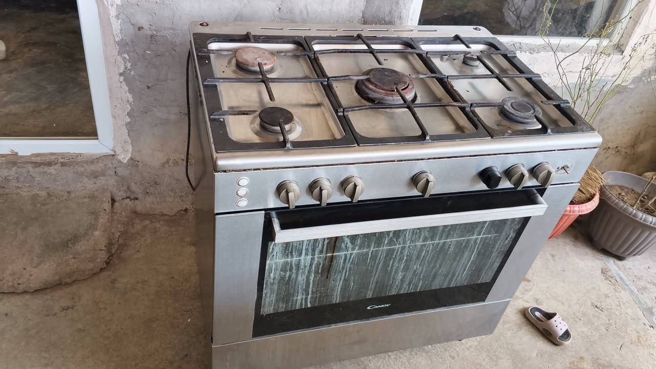 طباخ شرط كله شرط حيل نضيف قيم وأخذ الشراي يراسل او يتصل ***********

