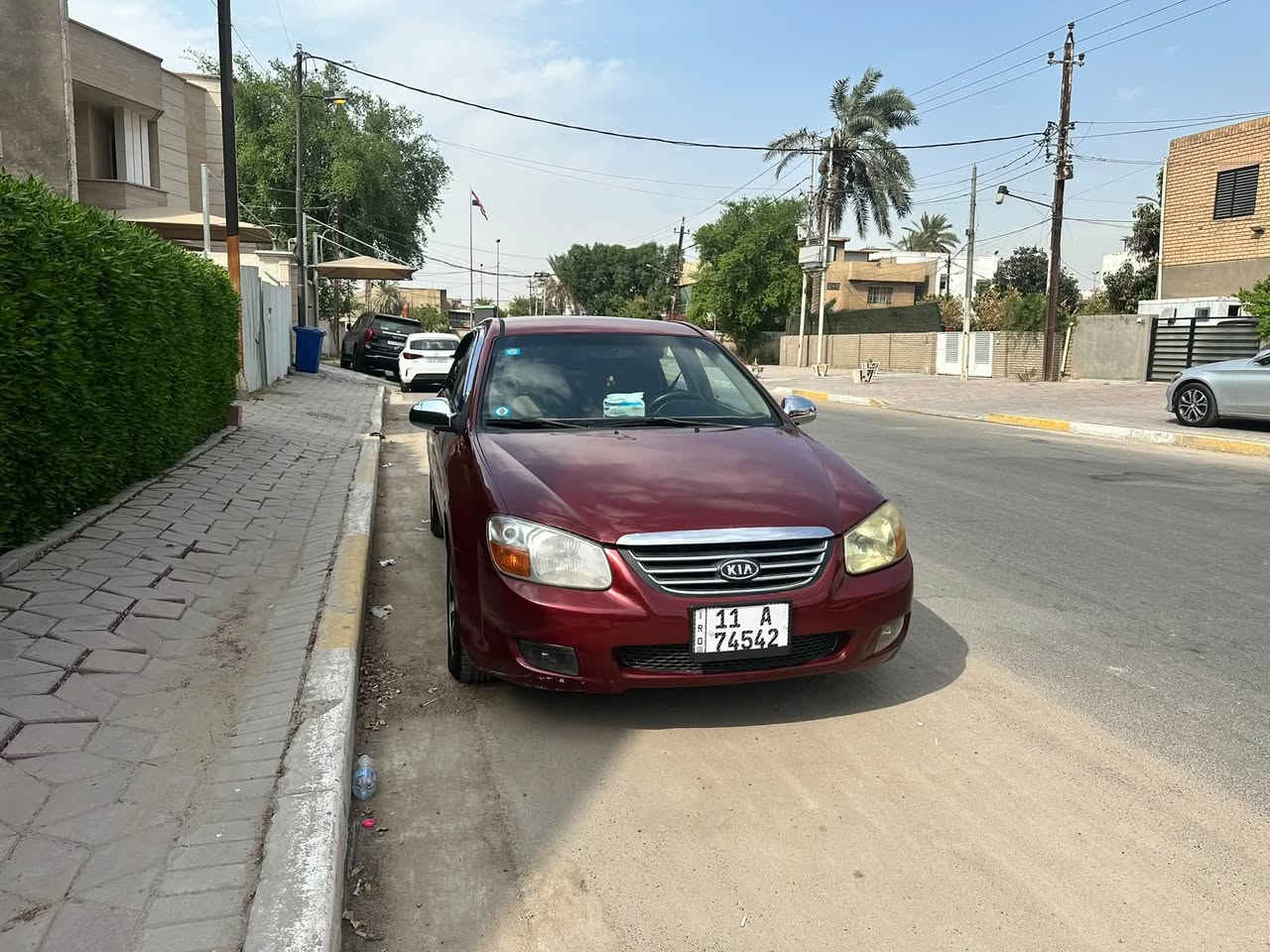 سلام عليكم 
كيا سبكترا موديل ٢٠٠٨ محرك ٢٠٠٠ مكينة وكير مكفولات ماشية ١٧٠ الف ميل تبريد ثلاجة عليها إدامة كاملة 
وارد أمريكي ضررها باب
مصبوغة عام جمالية اثر جراد 
السعر ٧٣$ وبيها مجال 
مكاني بغداد حي الجامعة 
***********
