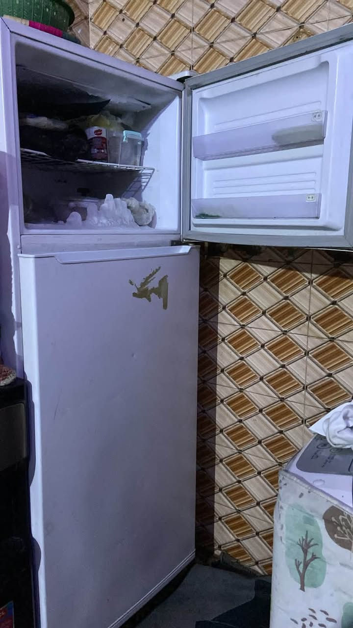 كنب • للبيع