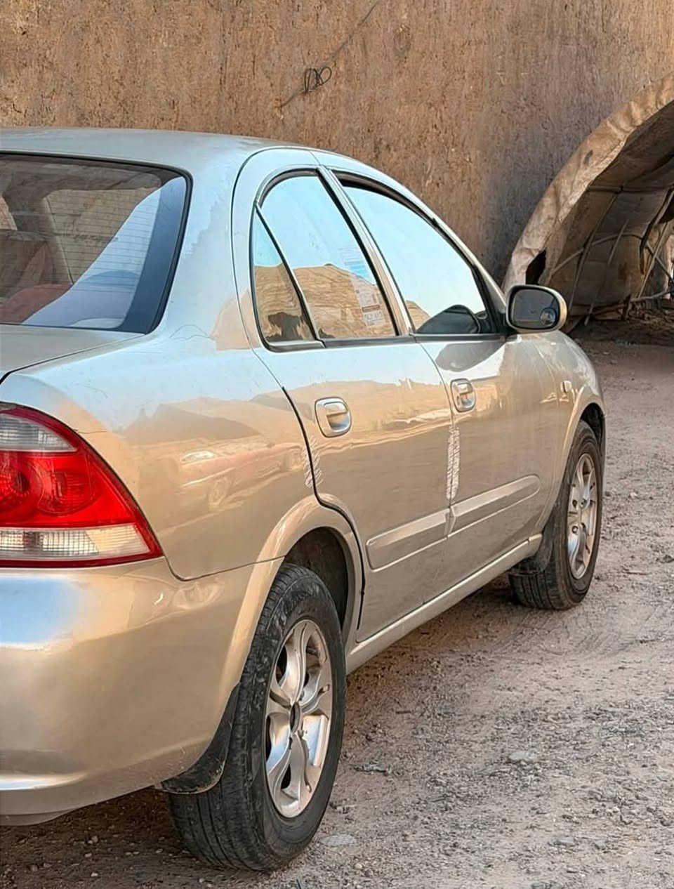 نيسان سني ٢٠٠٩ بدي كوري كير اوتماتيك بحاله جيده جدا تبريد شغال صدر كامل مع مشط استيرن جديد حاويه ضمان المحرك والكير  بأسمي الضرر تبديل جاملغ عكس السائق مع صبغ البنيد بسبب الجراد تخم تاير  مشروع وطني مكان السياره الرمادي والسعر ٧٨ وبيها مجال قليل للاستفسار الاتصال على الرقم ***********
