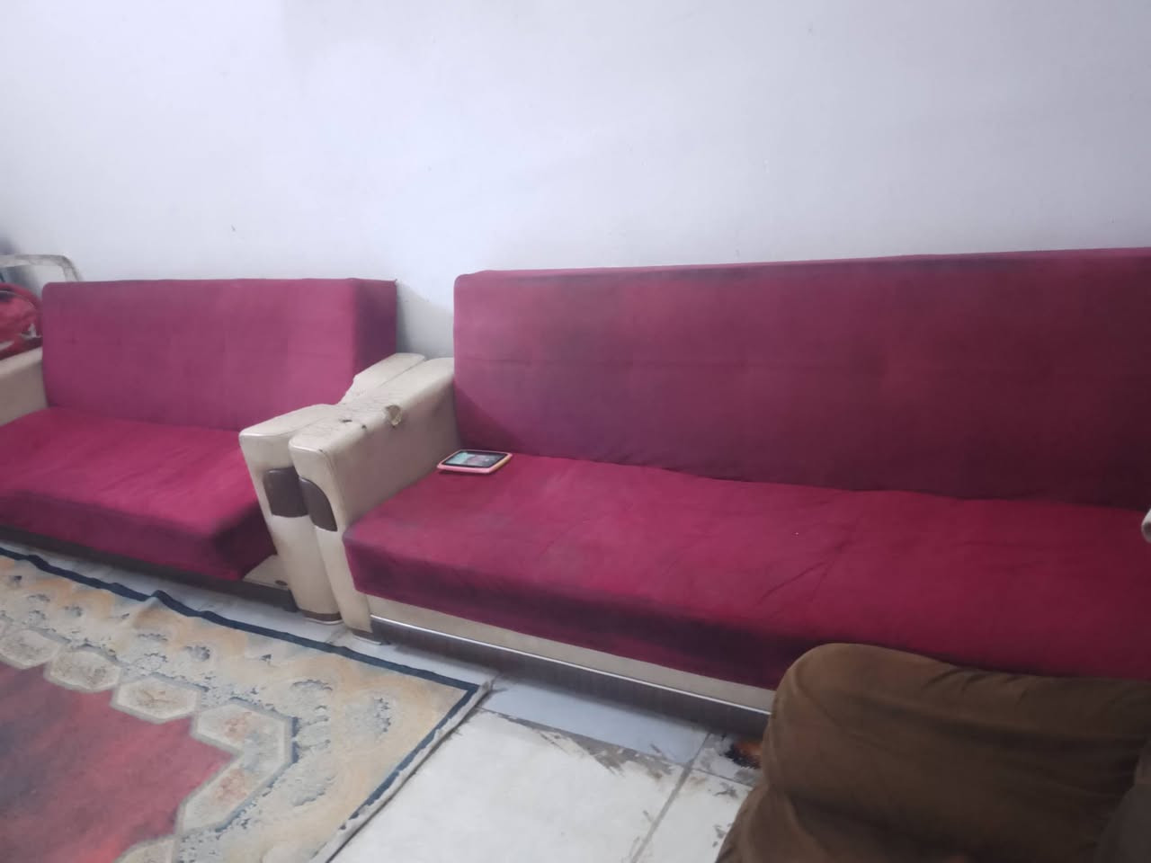 السلام عليكم قنفات للبيع بيهن مخزن وسرير يتحول 150 قفلهن مكان جسر ديالى القديم ***********
