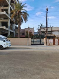 حي الجامعة • واجهة تجارية ١٢٫٤م • طابو ملك صرف