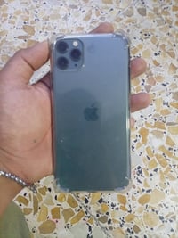 ايفون 11 برو ماكس • ٢٥٦ • فيس ايدي معطل