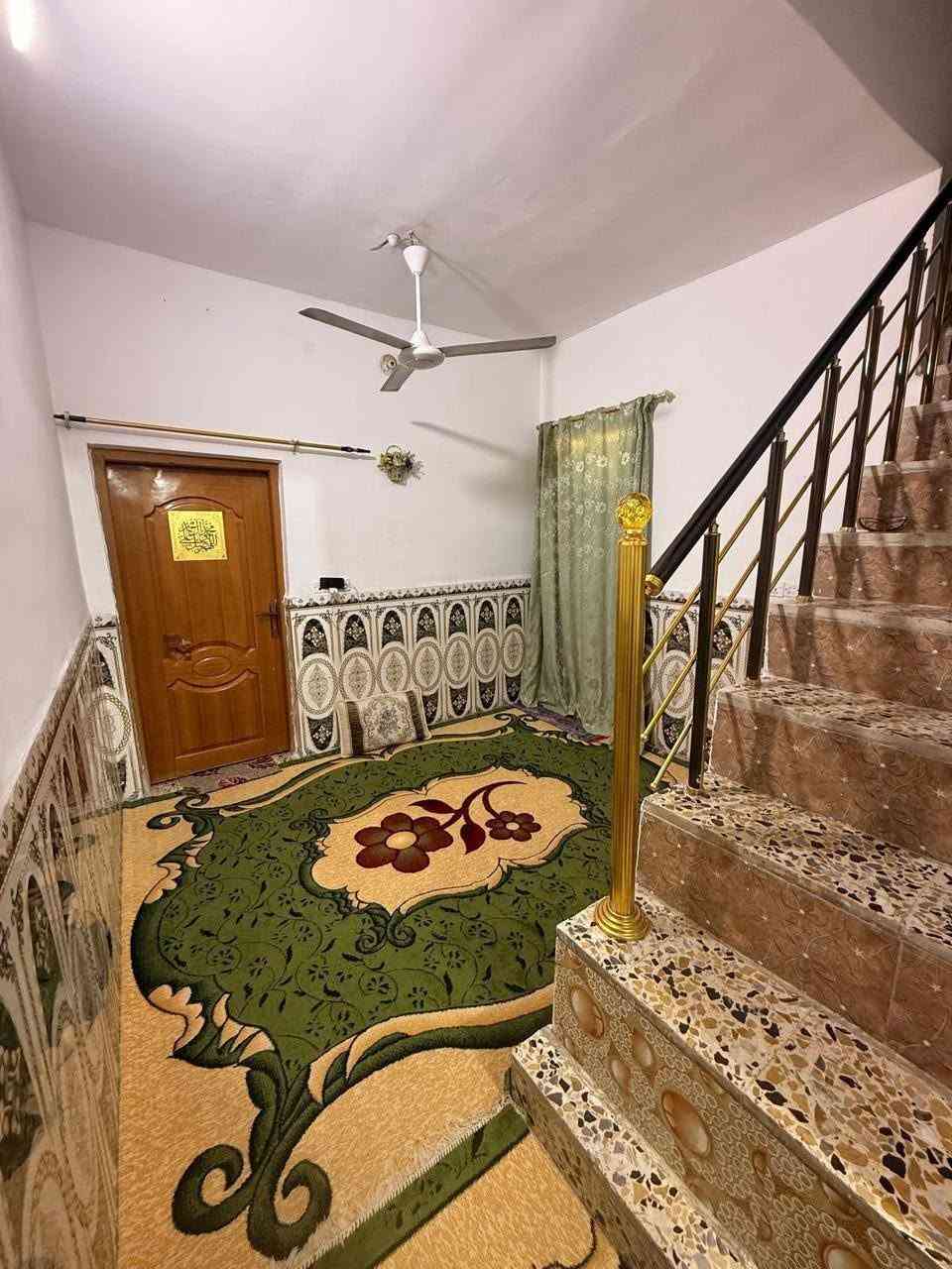 سلام عليكم بيت للبيع في حي النداء منطقت 57 ..المساحه 60 متر يحتوي على طارمه زغيره وستقبال ومطبخ وصاله وصحيات ومكشوفه وغرفه طابق واحد. ***********
