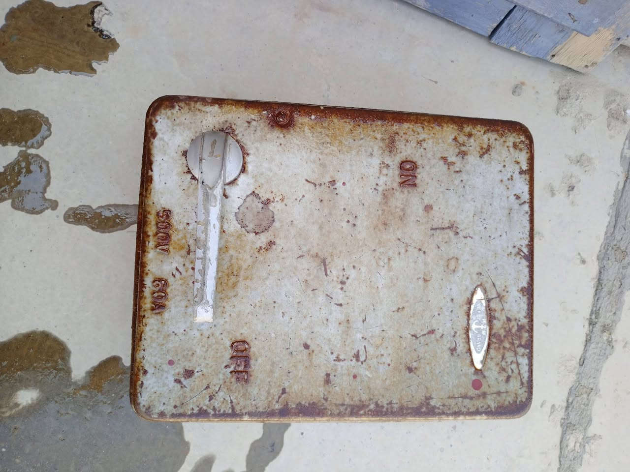 سيركت قديم شغال للبيع 
***********
بغداد /جكوك
