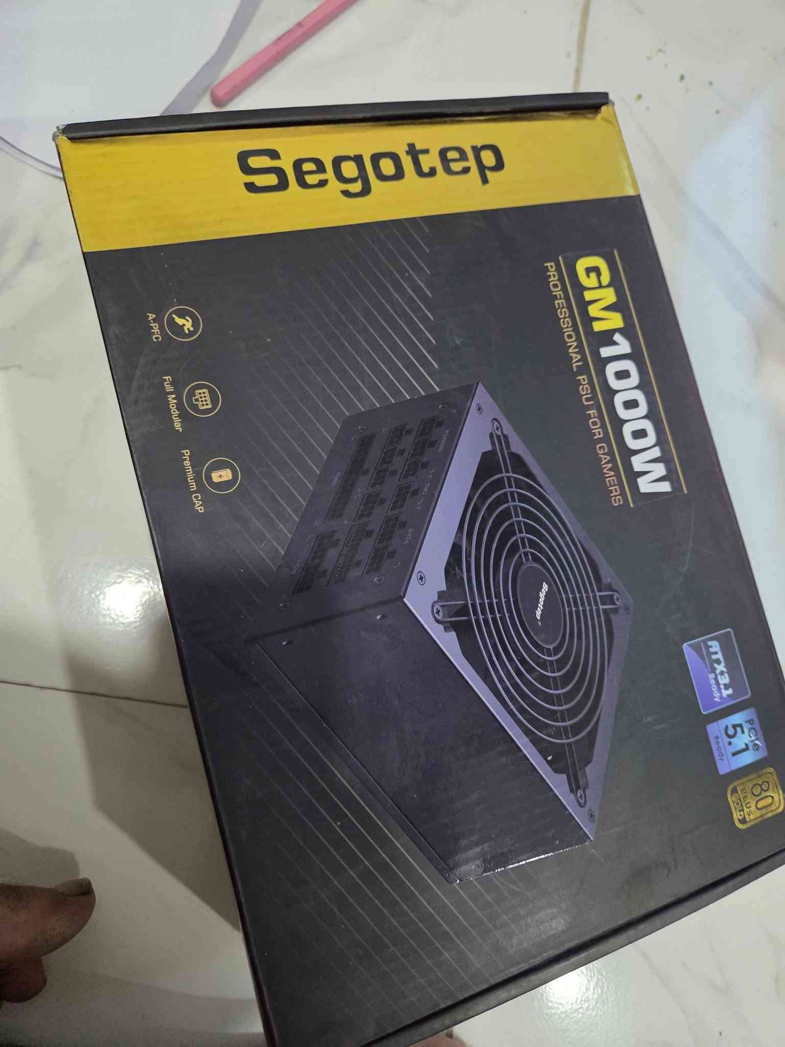 قطع  استخدام كلهن قليل اقل ست اشهر 

 • CPU: Intel Core i7-14700KF 
500 الف مع سوكت lga1700

• GPU: ASUS ROG Astral RTX 5080 3100 الف

• Motherboard: MSI Z790 Gaming Plus
 WIFI 300 الف

• CPU Cooler: Thermalright Trofeo Vision 360 Liquid 175

• PSU: Segotep GM1000W 1000W 80+ 
Gold 150 الف
شلع كامل 4200 اربع ملايين وميتين
مكاني بغداد الحريه 
***********
