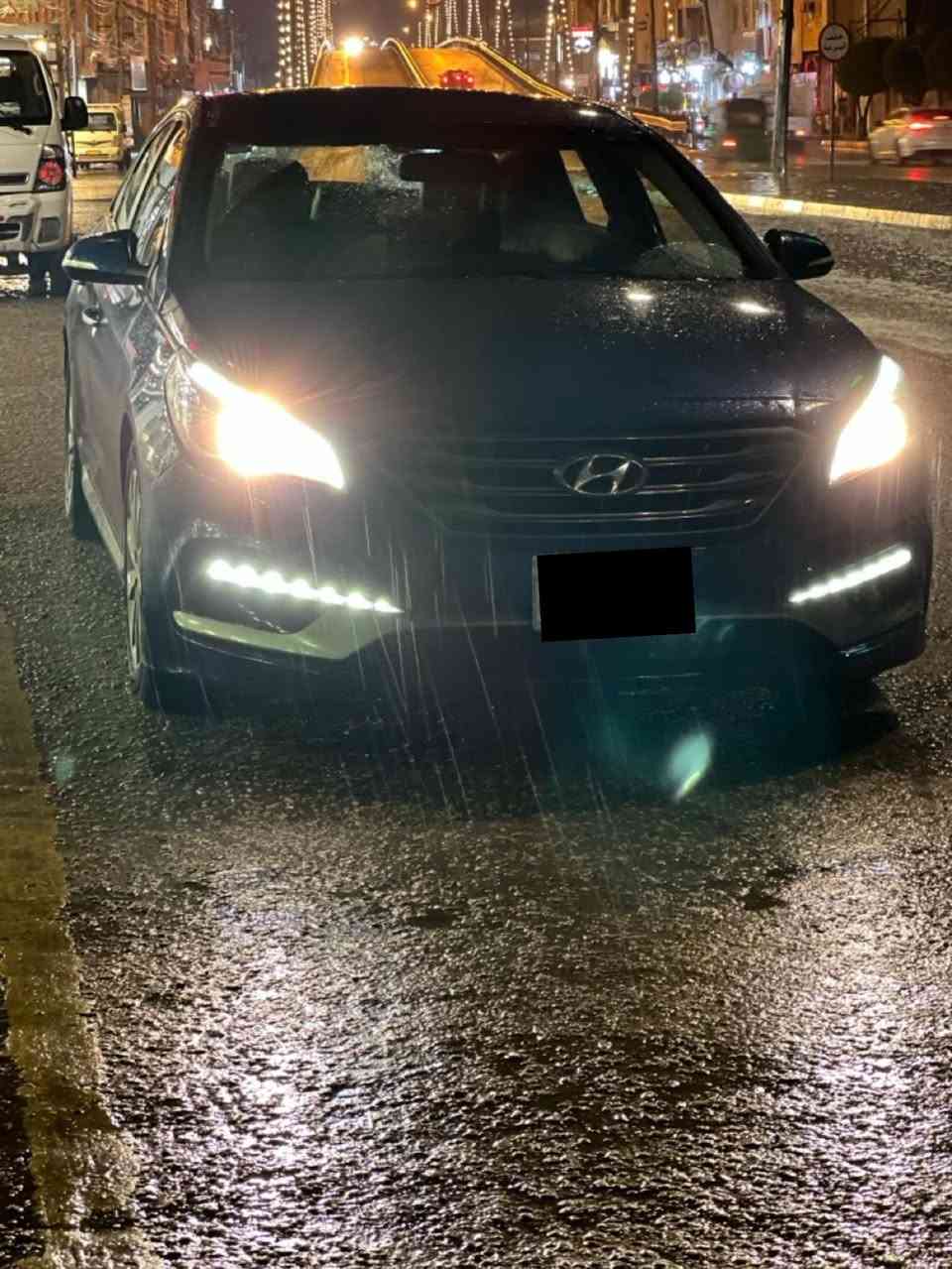 للبيع سوناتا 2016
* الموديل: Hyundai Sonata 2016 Sport

* الوارد:أمريكي

* المحرك: 2.4 

الممشى : فوك ال 100 ميل

* اللون: أزرق

* السيارة حادث سابقًا، والصورة المرفقة تبين الحادث.

* البيع نقدًا والفحص على المشتري.

* السعر: 130

* للتواصل: ***********
