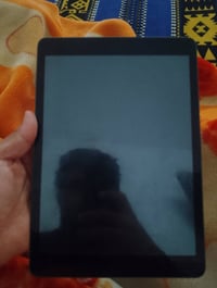 ايباد 9 • نضيف • مبدل