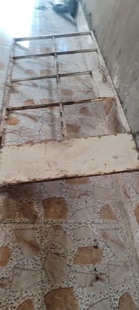 باب حديد • ثقيل • باب منور