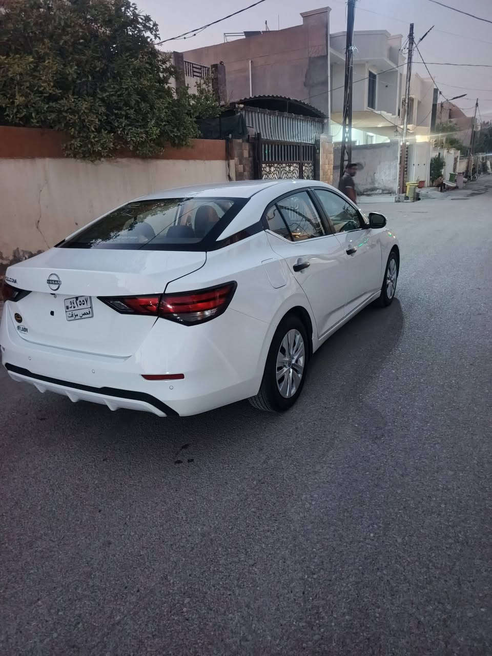السلام عليكم
نيسان سنترا ٢٠٢٤ نص مواصفات بيهة صبغ فقط بنيد والباقي حادث صطحي  مكفول بدون دواخل مكفولة لغود وشواصي سيارة كاملة بدون نواقص ماشية ١٧ الف ولا كلوب مشتغل بلدشبول
مكاني ديالى بعقوبة
***********

