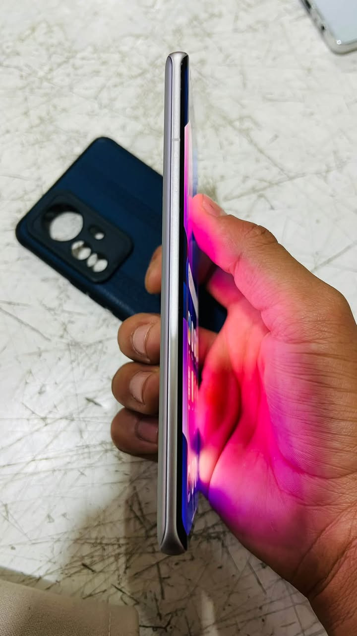 للبيع شاومي Xiaomi 12 PRO 🔥

جهاز فئة رائدة بمواصفات قوية وشكل أنيق.

• شاشة 2K AMOLED 120Hz
• معالج Snapdragon 8 Gen 1
• ثلاث كاميرات 50 ميغابكسل
• شحن خارق 120 واط
• صوت ستيريو رباعي من Harman Kardon
• يدعم 5G

📍 الموقع: الموصل 
💾 الرام / الذاكرة: 12/256
💰 السعر: 🔥270
📞 للتواصل واتساب واتصال:***********

الجهاز للفحص والمعاينة، والسعر قابل للتفاوض بالمعقول.
