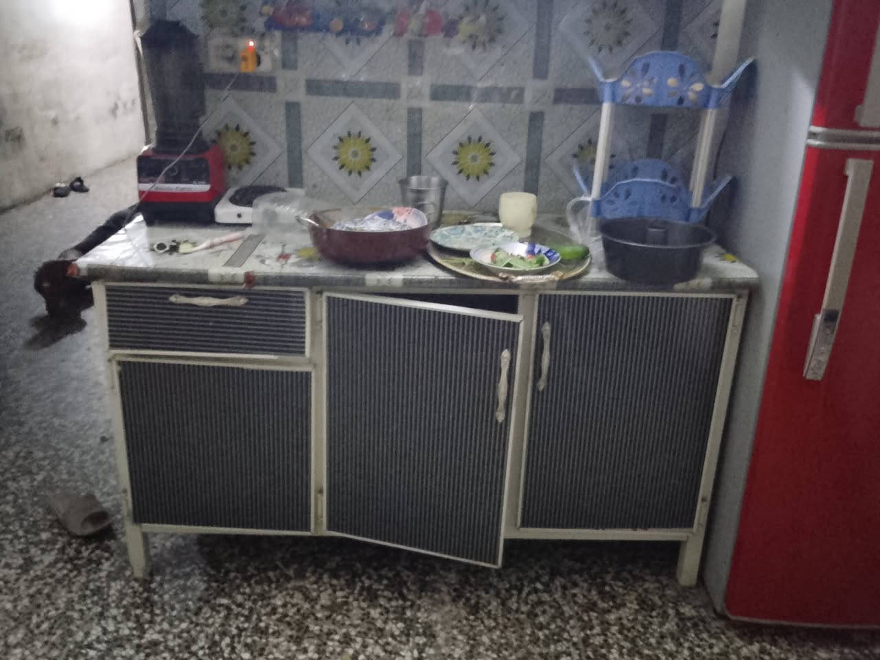 سلام عليكم كاونتر أو مرجوحة مابيهن اي اضرار مثل ما موضح بل صورة السعر ١٢٥ السعر نهائي قفل قفل قفل بدون عملة مكاني بغداد دورة ابو دشير ***********
