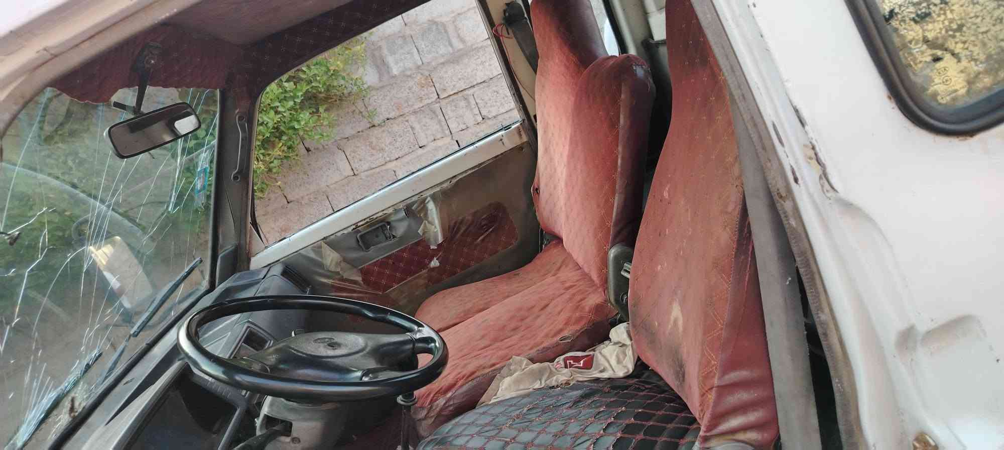 السلام عليكم كيا حمل للبيع موديل 1995 رقم بغداد  السنوية مجددة 28 مشروع وطني السيارة مكفولة من كير اكسل محرك وشاصي ورقم شاصي واضح السيارة 7جنكال السعر 48بيهة مجال الاستفسار عن هذا الرقم ***********

