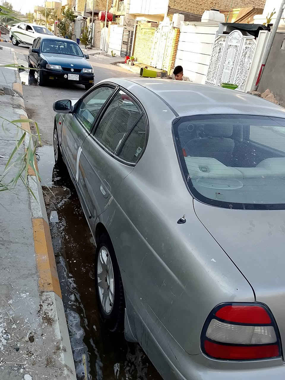 سلام عليكم دايو لكنزا للبيع موديل 2000 رقم بغداد سنوية جديدة سيارة تبريد ثلج 🥶 السيارة نضيفة  مكاني واسط النعمانية ***********
