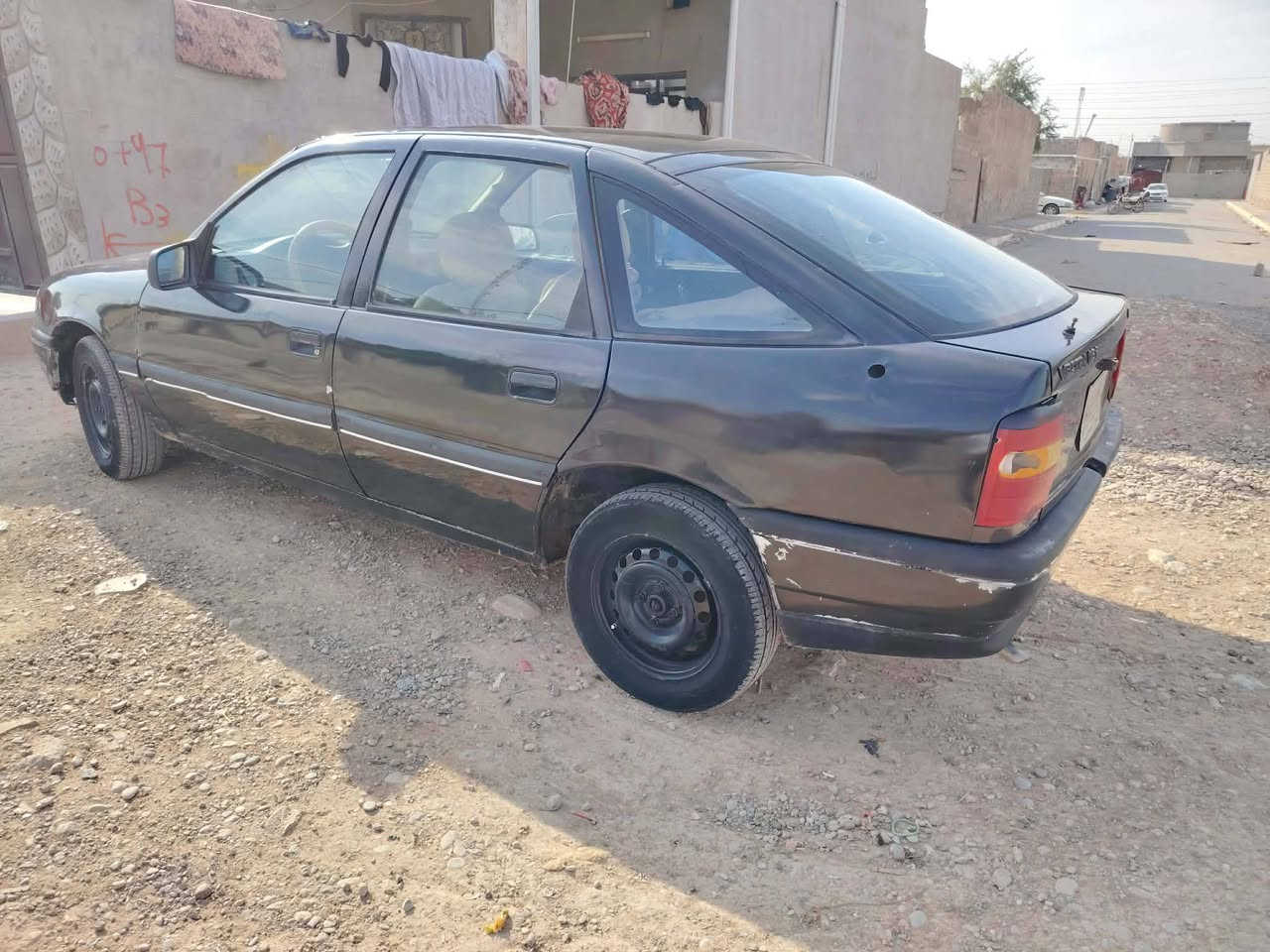 السلام عليكم سيارة اوبل حجم16للبيع رقم ديالئ مشروع وطني سعر 22 وبي مجال مكلف بالنشر الشراي يتصل علئ رقم *********** العنوان داقوق
