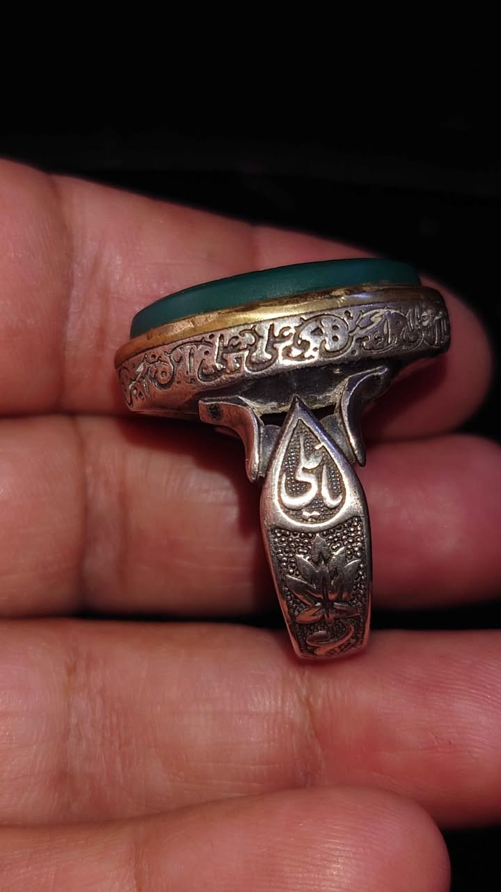 عقيق • فضة 925 • خط يدوي