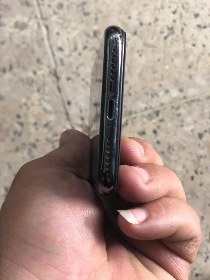 سلام عليكم ايفون اكس عادي للبيع مبدل شاشه اصليه وبطاريه اصليه البطاريه ١٠٠ الذاكره ٢٥٦ الجهاز  كلشي شغلل بيه كامراته فووول شريحه الخط شغاله صوت شغال كله شغال بصمت الوجه واكفه      /ادمن وافق

تفاصيل اكثر اتصل والسعر اتصل مامتواجد ع الخاص 

***********
