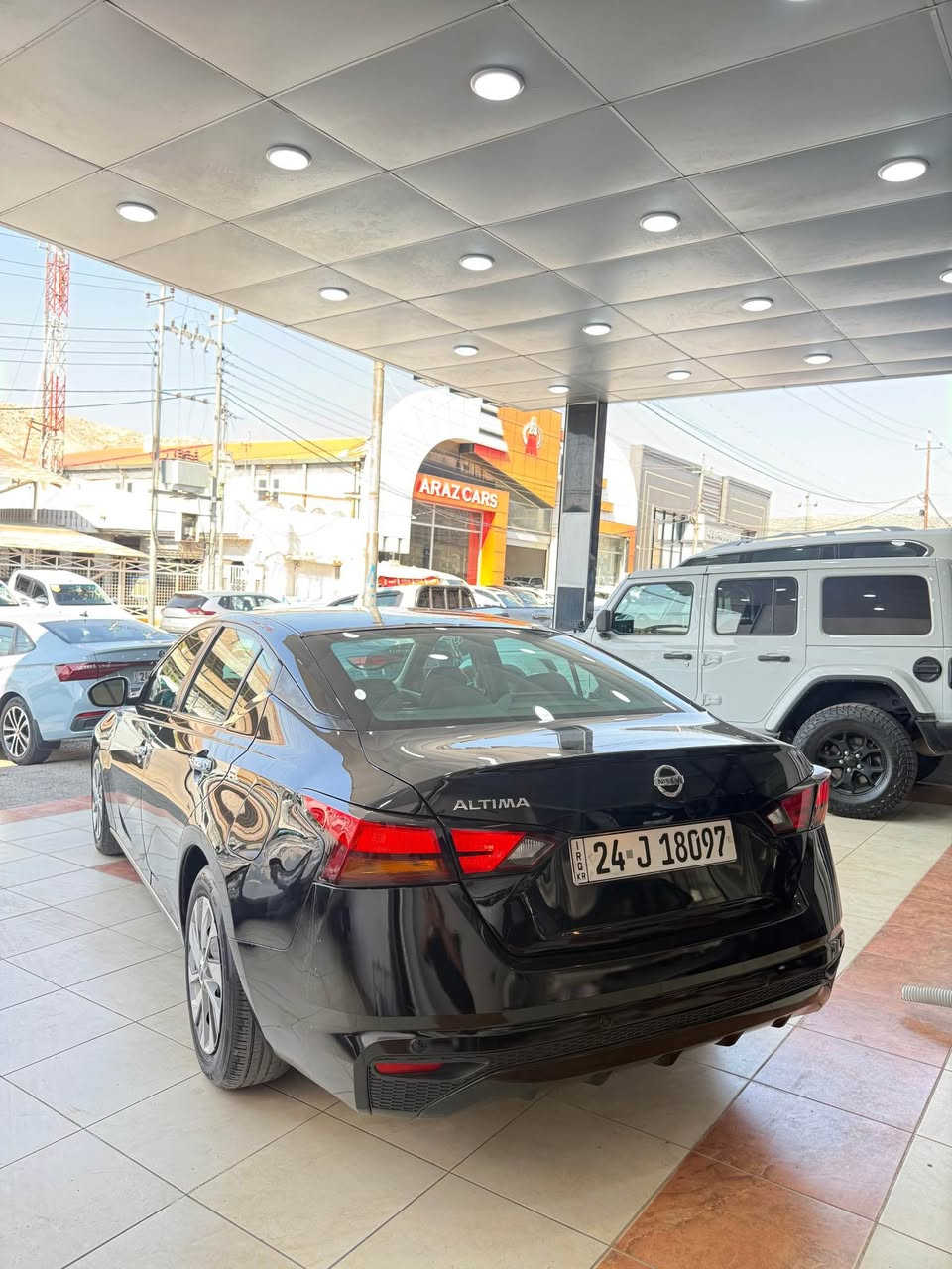 Nissan Altima 2021
مواصفات S 
ماشية 75 الف 
شبر من بوند صبخ و شبر من جملغ خلفي بدون دواخل
ايرباك ستيرن سيستم 
السعر السيارة 128 ورقة شوي مجال 
***********☎️ دهوك, العراق
