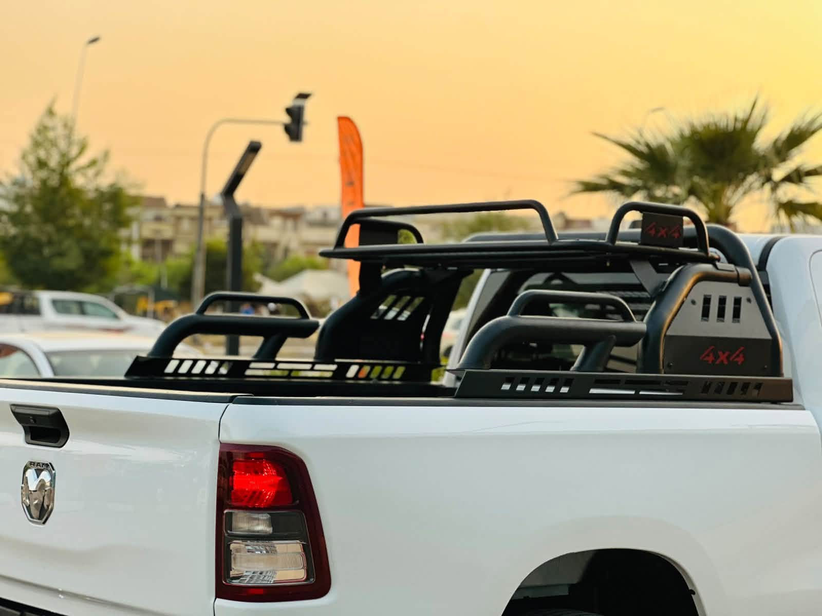دوج رام 1500 🤍
Dodge - Ram -

موديل 2024  🆕 

السياره مرقمه اربيل - رقم وفحص وهزه جديد لحد 2030 

اللون ابيض 

بجم كبس 

محرك 6 سلندر سعة 3600 🚀

رقم الشاصي وصور الحادث داخل المنشور 

ملاحظات : راديترات وتبريد وغاز شرط الفحص بلادي شركة 

حجر الصالنصه بلادي شرط الفحص 

الضرر : بدون صبغ  ( فقط تعديل بارد جملغ خلفي مع اسفل باب 🔻واضح بالصور ( بدون دواخل بشرط) 

ايرباكات سليمه 100/100 ✅

المواصفات :

* بصمه تشغيل 

* ⁠كشن جلد 

*دفع رباعي 4×4 

 4wd lock & 4wd low*

*ويل حجم كبير مميز 

لايتات زينون مع بلاجكتور 

* شاشه اعطال

* حساس قياس ضغط هواء الاطارات

* ويل كب كروم 

* نظام TOW MODE 

* كير بكرة 

* ⁠دوسات بلادي Ram 

* ⁠السعر  24500$$$$

العنوان بغداد زيونه

للأستفسار الرجاء اتصال ☎️
