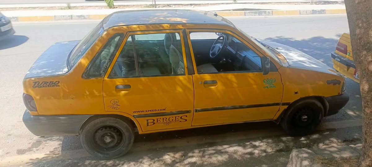 سايبه مديل ٢٠٠٩ سنويه مشروع وطني صار شهر من سقطت محرك وكير شرط شواصي شرط ستيرن بور وايرمنيه كلها شغاله شرط وكاله وتحويل عليها هيئه ٢٩٠ الف عل مشتري ولباقي كدام العين السعر ١٨ ورقه مكاني حي القاهره ***********
