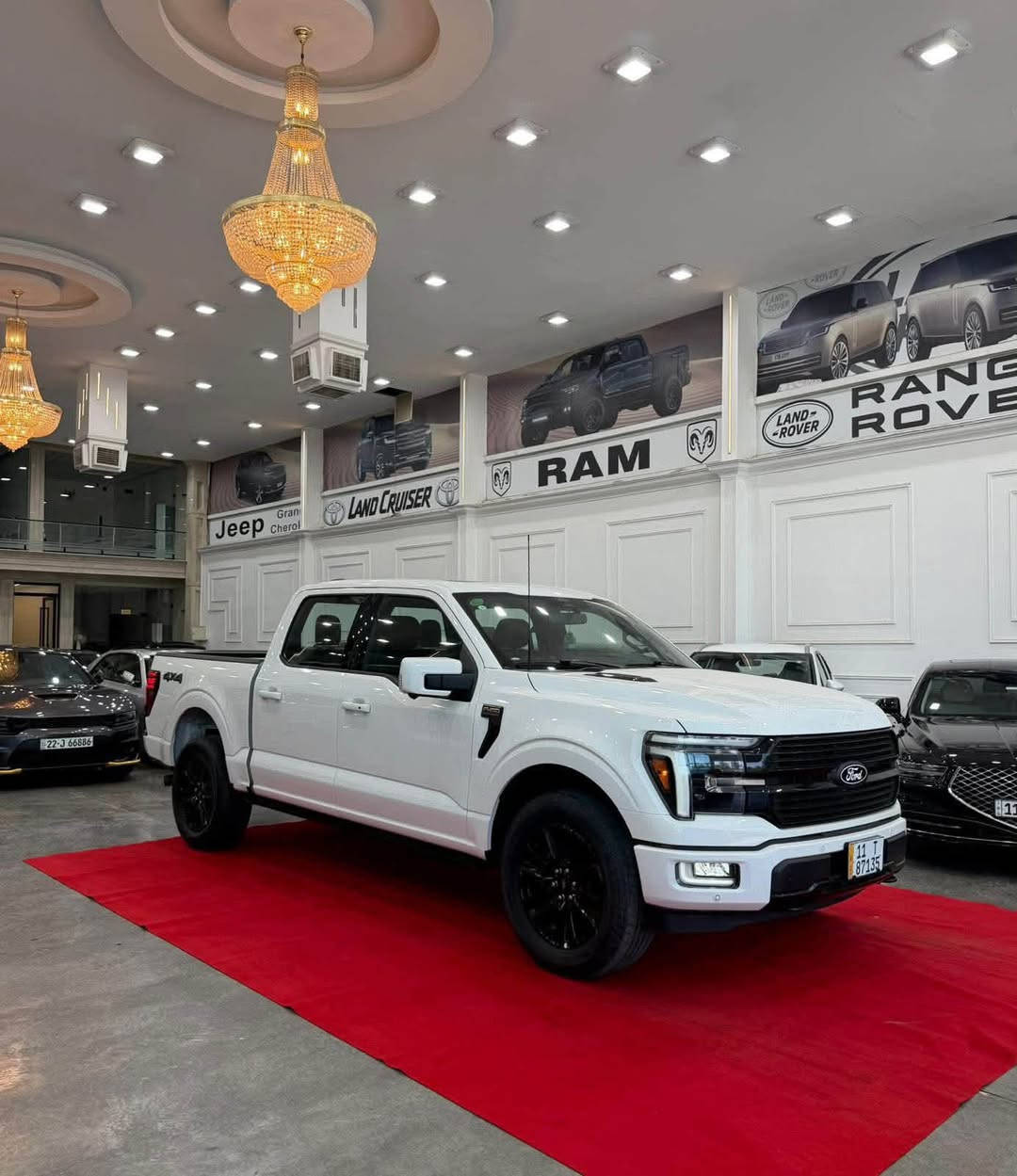 فورد f-150 موديل 2024 فئة platinum فول اعلى مواصفات خليجية وكالة وضمان شرقة القاصد 5 سنوات

ماشية 22 الف كيلو متر فقط السيارة كفالة عامة من كلشي بدون اي شخط او ضربة او رصعة 

مواصفات فول 4x4 
حجم المحرك 3500 توين تيربو 400 حصان و كير 10 سرعات اقتصادية السيارة و جداً قوية
5 كاميرات محيطية 360 و كاميرا للبدي الخلفي
فتحة سقف بانورامية

تحديد مسار ورادار امامي ومثبت سرعة ورادار خلفي و نقاط عمياء جانبية
مقاعد تبريد وتدفئة وتدليك مع 3 وضعيات 
مرايا شفط + تعتيم 
دخول ذكي + رمز فورد بالباب 
خزن ميموري
تدفئة المقود
نظام اوتو ستارت ستوب
اوتو بارك
شحن لاسلكي 
انظمة قيادة sport و eco و نظام سحب مقطورة و نظام القيادة الجبلية والطرق الوعرة ونظام السير على الجليد والطرق الزلقة
دواسات الوقود والبريك كهربائية تتقدم وترجع
السيارة بيها دوسات كهربائية 
سستم صوت (Bang & Olufsen (B&O
منافذ usb type c بكل مكان ومنافذ 12 فولت ومنافذ ac 20 امبير

مكان السيارة جادرية او عامرية
***********
