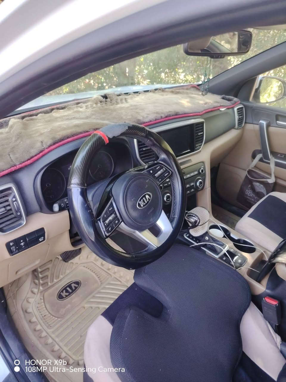 السلام عليكم
كيا اسبورتج خليجي موديل 19
فول مواصفات واحد على واحد 
نظام جتي لاين مكفول من الحادث 
ماشية 180
السعر ١٩٥
الاتصال على الرقم ***********غير متواجد على الفيس
