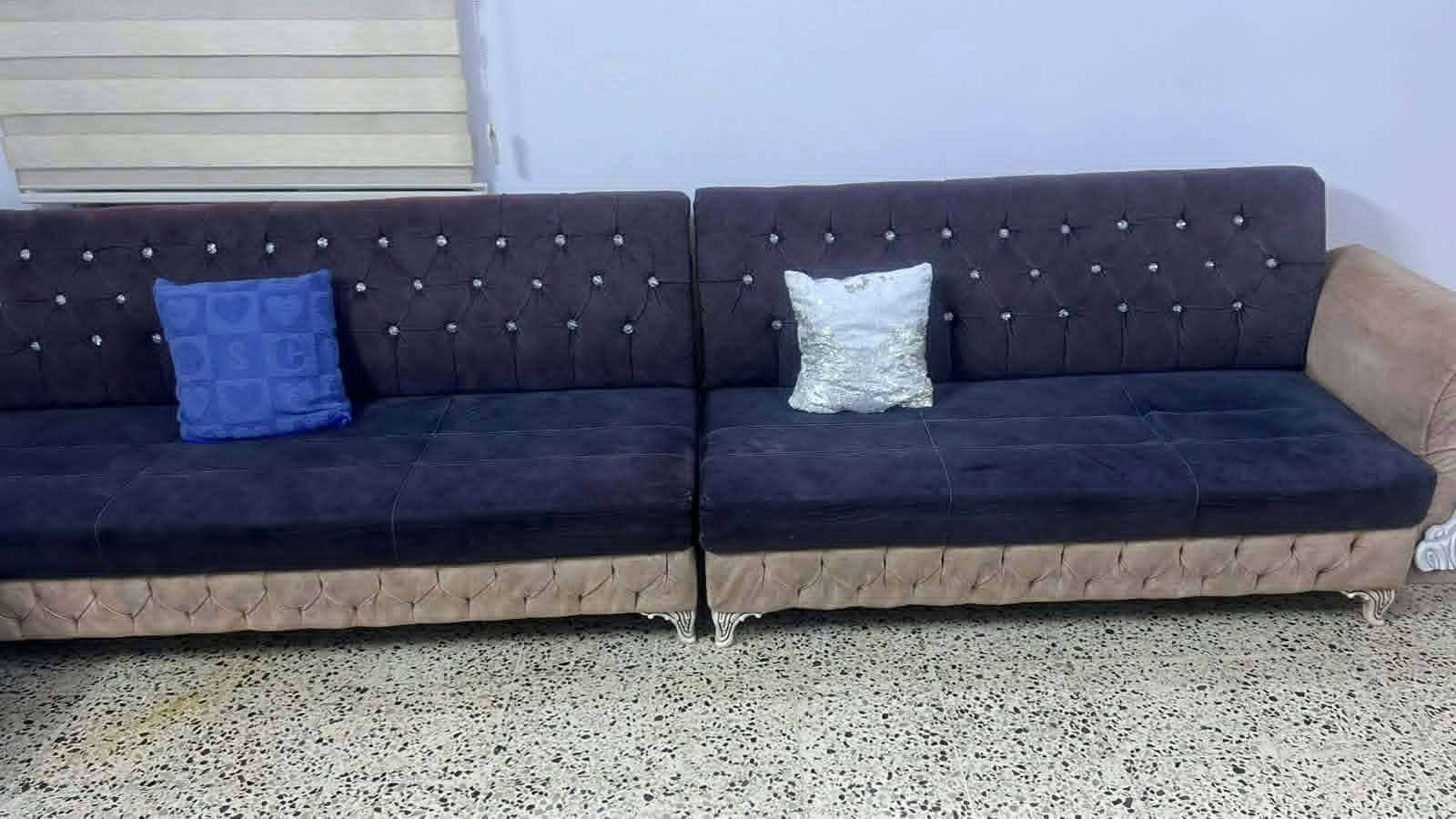 #ديوان شغل عراقي 9 امتار
#زاوية واحدة
#العنوان حي الوحدة
#شراي اتفضل عالخاص 
@للجميع

