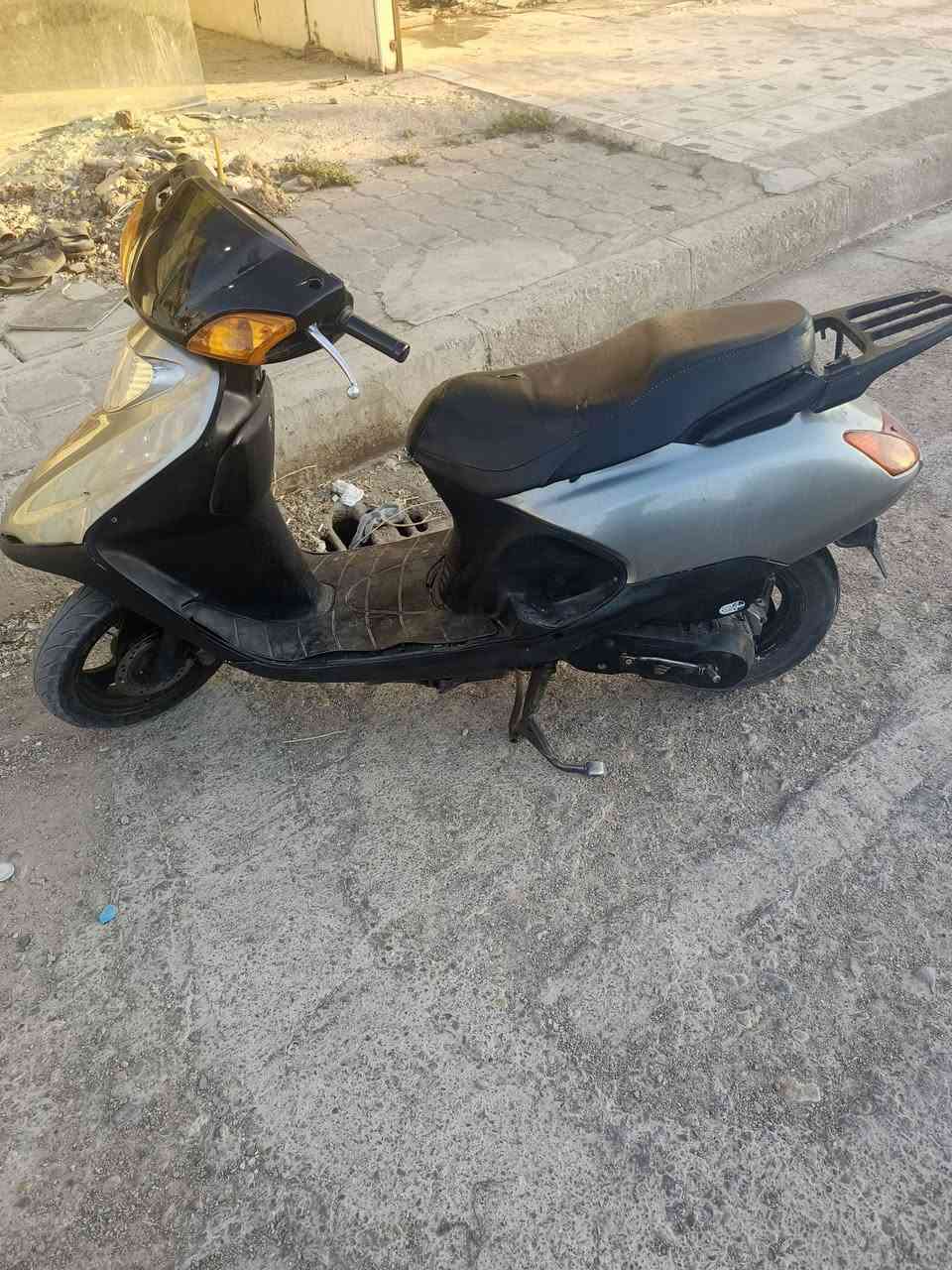 السلام عليكم سبيسي للبيع السعر 450 شغاله سلف هندر العنوان كوت العزه الاتصال على الرقم ***********
