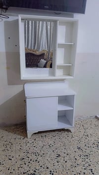 ميز تواليت • بعقوبه تحرير • للبيع