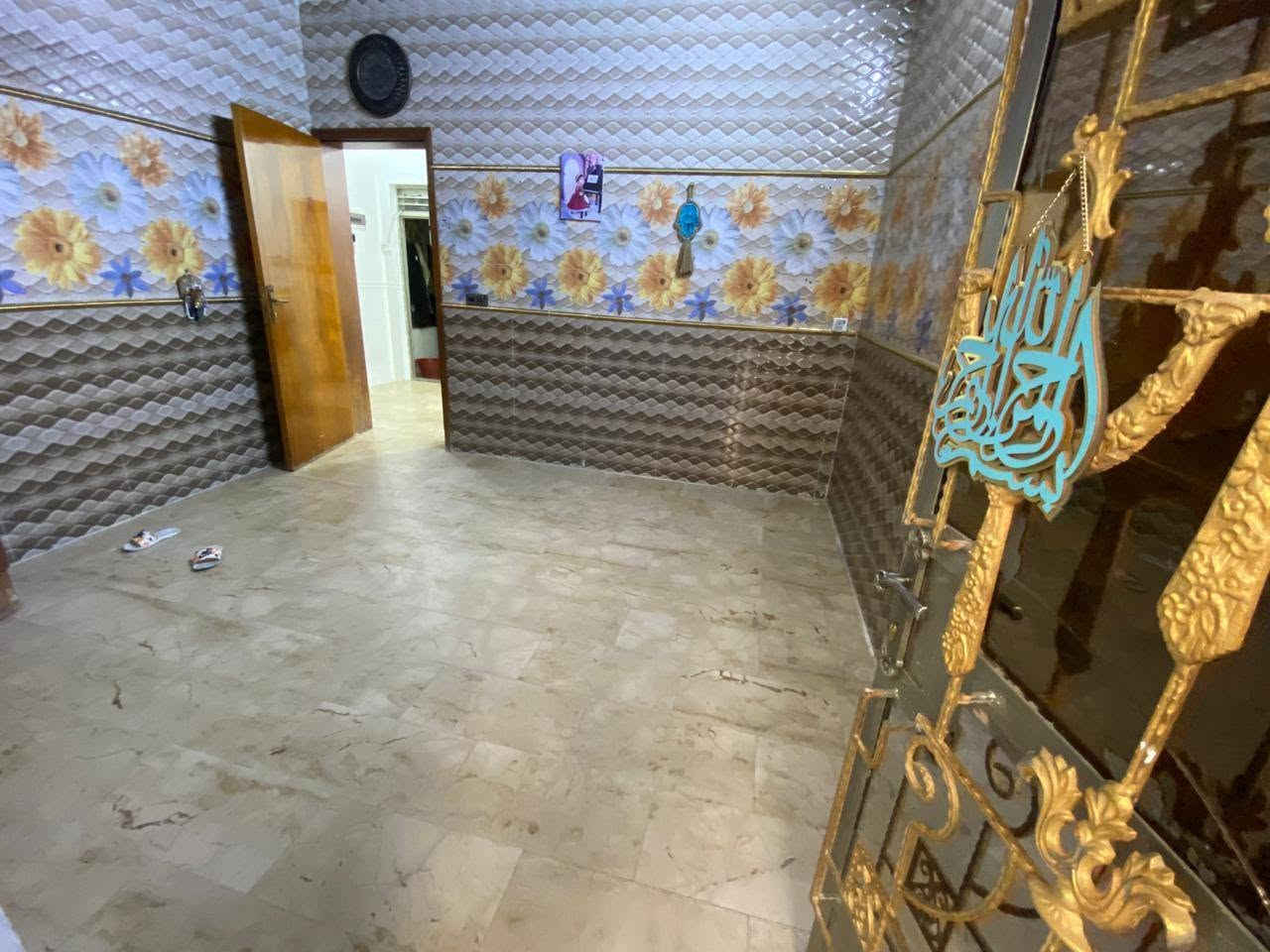 حي الجهاد • ١٠٠م • ٤ غرف