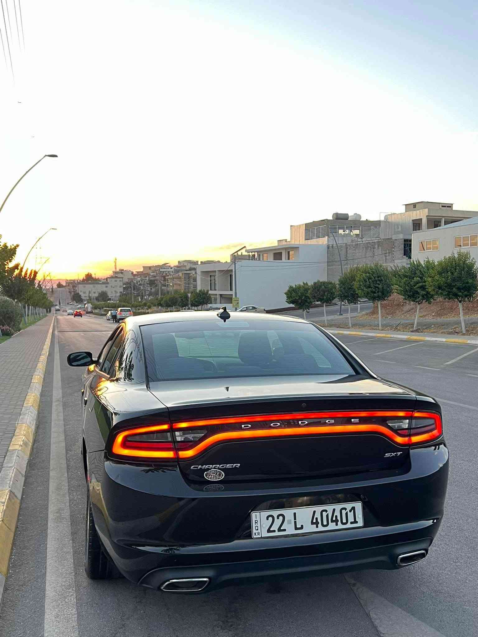 Dodge charger 2017  SXT
دوج چارجر ٢٠١٧ کلین تایتل
مواسەفات sxt
شاشەگەورە
بەصمە
شەخال
دەرگا بەصمە
کوشن کارەبا
حاسە
کامیرا
گێڕو مە کینەی بەشەرت نەکراوەتەوە
بێ بۆیاخو بێ ساردو بێ پارچە گۆڕانە تەنانەت دەعمیەکانیشی بە شەرت بۆیاخی نیە
هەموو گیانی بە شەرت
لە سەر دەقی شەریکە ماوە
دەعمی بۆ دەعمی بە شەرت
شوین سلیمانی 
***********
