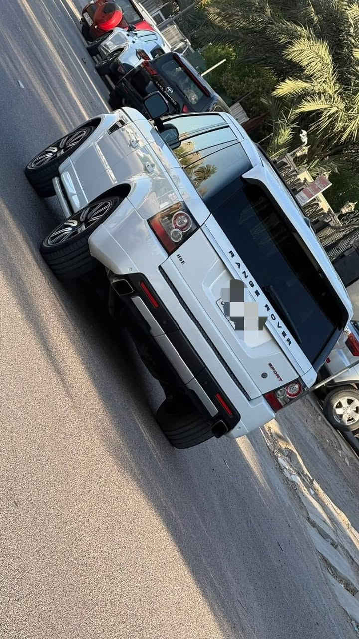 السلام عليكم  للبيع  رانج روفر  موديل ٢٠١١  وكاله سردار كفاله عامه بعدها  على وضع   شركة لاضربه ولا صبغ فقط دعاميات مصبوغه فول مواصفات واحد على واحد جكات تصعد وتنزل بصمه بوب وتشغيل كشنات جلد + كهرباء صندوك كهرباء شاشه + كامره + حساسات اماميه وخلفينه ثلاجه تبريد ثلج مكينه عاديه المرغوبه بدون سوبر  السياره كلش كلش نضيفه جاهزه  للستفسار مراسله صاحب السياره *********** موجود وتساب

نص مكتوب في الصور:
- منشور احمد مجيد الشمري
- المصد الخلفي : صبغ رصعات وخدوش
- كلير
- معجون
- صبغ
- بارد
- تبديل
- المصد الامامي :صبغ +رصعات وخدوش +بارد
- ملاحظة / نخلي كامل مسؤولياتنا بعد انتهاء الفحص وتسليم التقرير الى الزبون
- ملاحظة : نخلي مسؤوليتنا التامة عن العيب الشرعي في السيارة