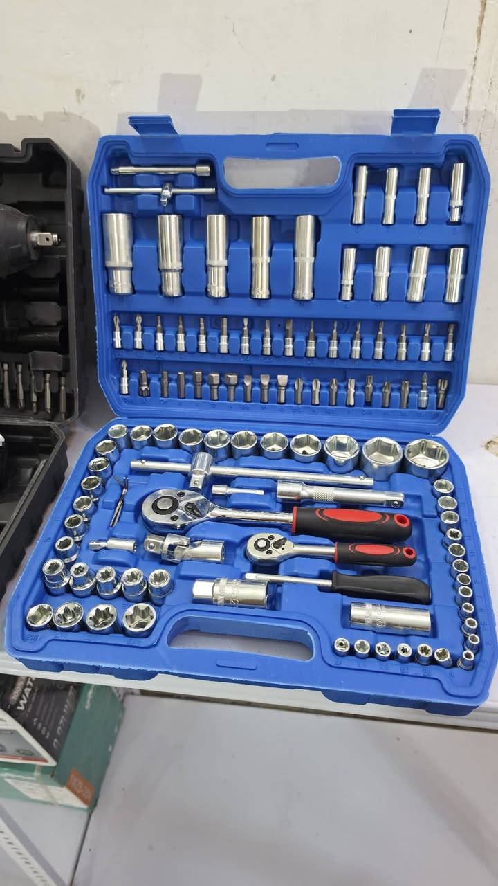 سيت عدة 108 قطعة كلشي موجود بيه السعر 30 مع التوصيل ***********

نص مكتوب في الصور:
- TOOLS PROFESSIONAL TOOLS 108 PCS طقم مفتاح بوكس كامل 108 قطعة كل اللي تحتاجه في طقم واحد جودة عالية ومتانة طويلة مناسب لجميع أعمال الصيانة والإصلاح مقاسات متنوعة تغطي معظم الإستخدامات شنطة بلاستيكية قوية وسهلة الحمل مناسب للورشة، للبيت، وللسيارات مقاسات متعددة من البوكسات مفتاح راتشيت عالي الجودة إطارات ومفاصل تمديد مفكات ومجموعة بتات مختلفة شنطة متينة وعملية المحتويات 108 قطعة 13-1/4" DR. 6PT. REG SOCKETS:5.4, 4.5,5.5,5,6,6.5,7, 8, 9, 10, 11, 12, 13,14mm 8-1/4" DR. 6PT. DEEP SOCKETS:6.7, 8, 9, 10, 11, 12, 13mm 5-1/2" DR. STAR REG. SOCKETS: E4, E 5, E6, E7, E8 3-1/4" DR. BIT SOCKETS: P0, P1, P2, P3 2-1/4" DR. BIT SOCKETS: PH1, PH2 2-1/4" DR. BIT SOCKETS: PZ1, PZ2 4-1/4" DR. BIT SOCKETS: HW 3, 4, 5, 6mm 7-1/4" DR. BIT SOCKETS: TX8, 10, 15, 20, 25, 27, 30 1-1/4" DR. RATCHET HANDLE 1-1/4" DR. EXTENSION BAR 4" 1-1/4" DR. SLIDING T BAR 1-1/4" DR. UNIVERSAL JOINT 3-1/4" DR. SPINNER HANDLE 17-1/2" R. 6PT. REG. SOCKETS: 10, 11, 12, 13, 14, 15, 16, 17, 18, 19, 20, 21, 22,24, 27, 30,32mm 5-1/2" DR. 6PT. DEEP SOCKETS: 14, 15, 17, 19, 22mm 2-1/4" DR. STAR REG. SOCKETS: E10, E11, E12, E14, E16, E18, E20, E24 1-1/2" DR. RATCHET HANDLE 2-1/2" DR. EXTENSION BAR 5"-10" 2-1/2" DR. SPARK PLUG SOCKETS 16-21mm 1-1/2" DR. UNIVERSAL JOINT 1-1/2" DR. 6mm HEXAGON BIT COUPLER 1-3/8" FX1/2" M & W/. ADAPTER 4-1/1"HEK KEY WRENCH 1.27-1.5-2-2.5mm 3-8mm BIT FD3-10-12mm 2-8mm BIT PH3-PH4 2-8mm BIT PZ3-PZ4 5-8mm BIT HW7-8-10-12-14mm 5-8mm BIT TX40-45-50-55-60 توصيل سريع لجميع المحافظات ضمان الجودة على جميع القطع أفضل سعر في السوق أداة احترافية للمحترفين والهواة