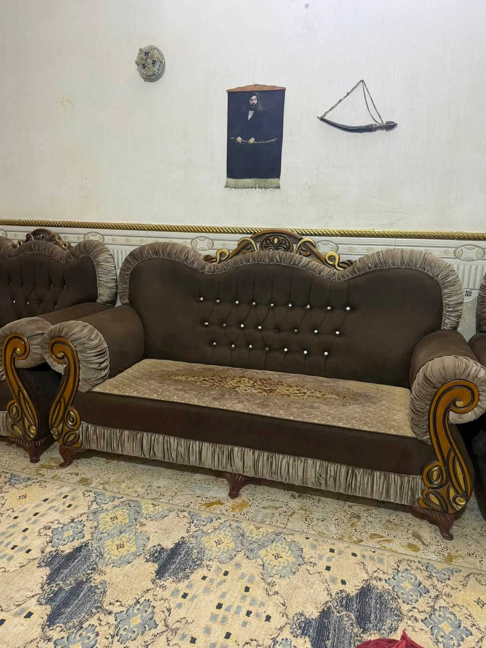 تخم تزكام ١٠ مقاعد مستخدم قليل رقم الهاتف العنوان : بغداد *********** السعر:600
