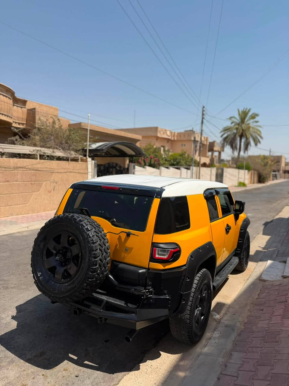 اف جي
موديل 2008 محرك 6 تبريد ثلج رقم مميز 812 منضومه غاز 80 لتر محدثه السياره بك لايت ولايتات مال 2020 ترفيعة امامية خلفية دبلات ولويات ودعامية خلفية ARB اصلية مع حامل سبير دوسات بوري عريض اصلي مال FJ وشاشه اندرويد وكامره بصمه وتشغيل عن بعد السياره بدون اي نقص كامله للاخير السعر 125 وبيها مجال للشراي وترهم مراوس حسب القناعه 
***********
