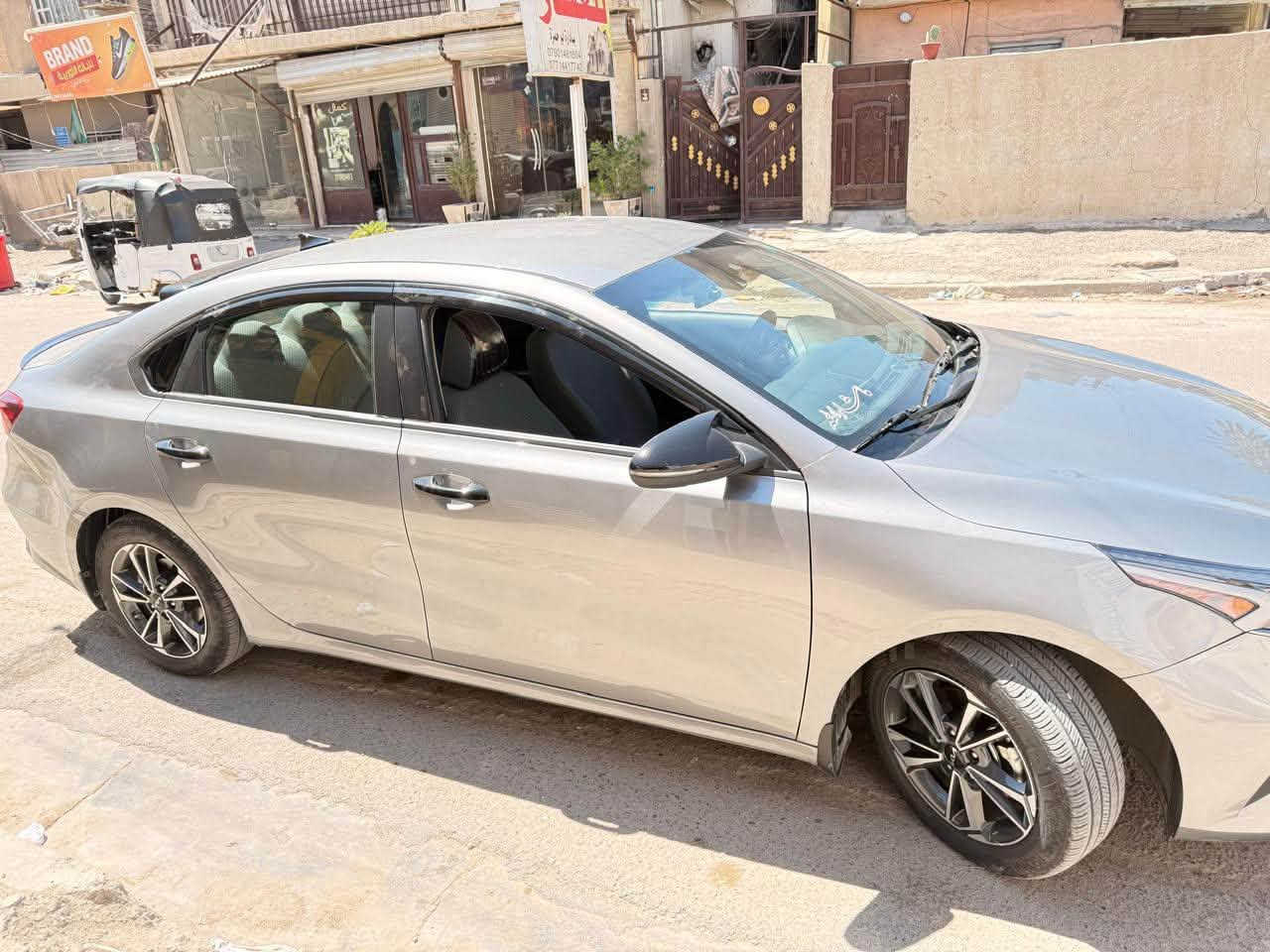 السلام عليكم للبيع فورتي 2024
مواصفات 
Xls 
رادار امامي 
رادار جانبي
رادار خلفي 
تشغيل سويج مو بصمة 
السيارة ماشية 21 الف كيلو 
اخت الزيرو 
رقم وسنوية جديد هزة جديدة 
تبريد ثلج 
 
استخدام شخصي يعني صدر وحدادية بوضع الشركة مدوشمة حفاضاً على المقاعد الارضية مغلفة جلد
 حادثهة موضح بل صور 
بنيد مبدل نفس الون وجاملغ بي بارد باقي السيارة كفالة عامة 

السعر 152وبيهة مجال 
مكان بغداد البياع 
اتصال فقط او واتس اب ممتواجد ماسنجر 
***********
