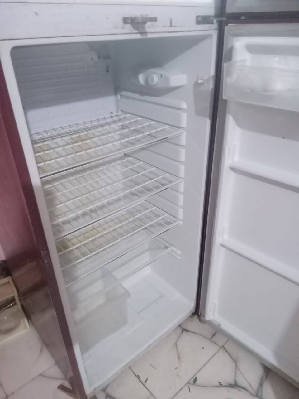 ثلاجة • نظيفة كلش • كربلاء حي لرباب