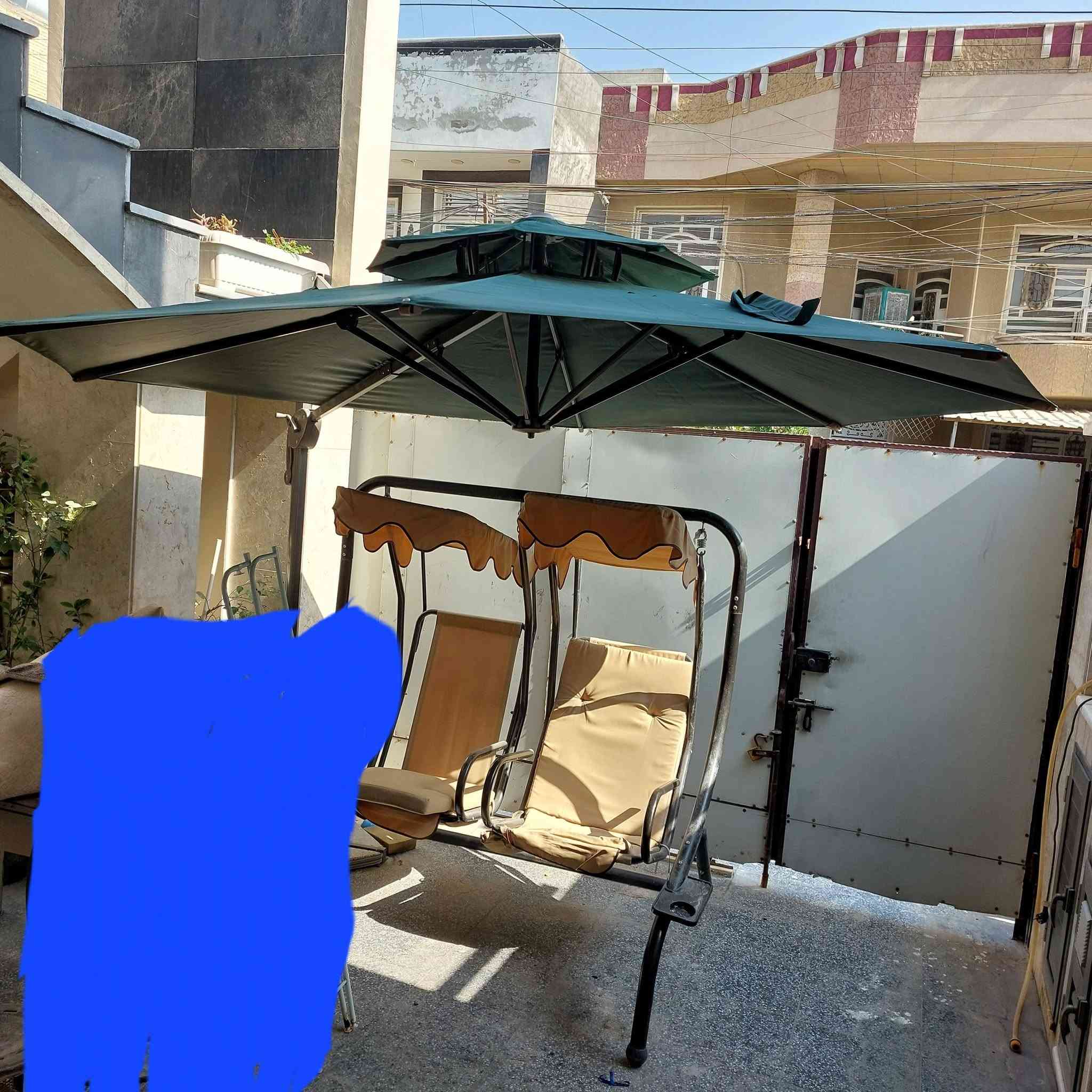 مظلة رائعه جديدة بالصندوق
