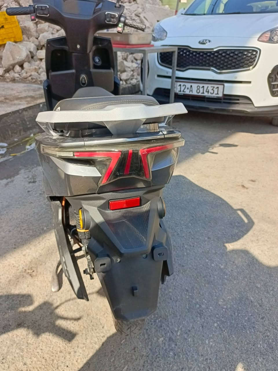 ماطور شحن البيع سكنس
نضفه فول 
عدد البطارية 6  حجم كبير 32V
سرعتو الحقيقي 60
بصمه وسويج معا 
سعر 700وبي مجال الطيبين 
مكان الموصل جانب الايمن منطقة الميدان 
توصل ع هذا رقم *********** بي وتساب
