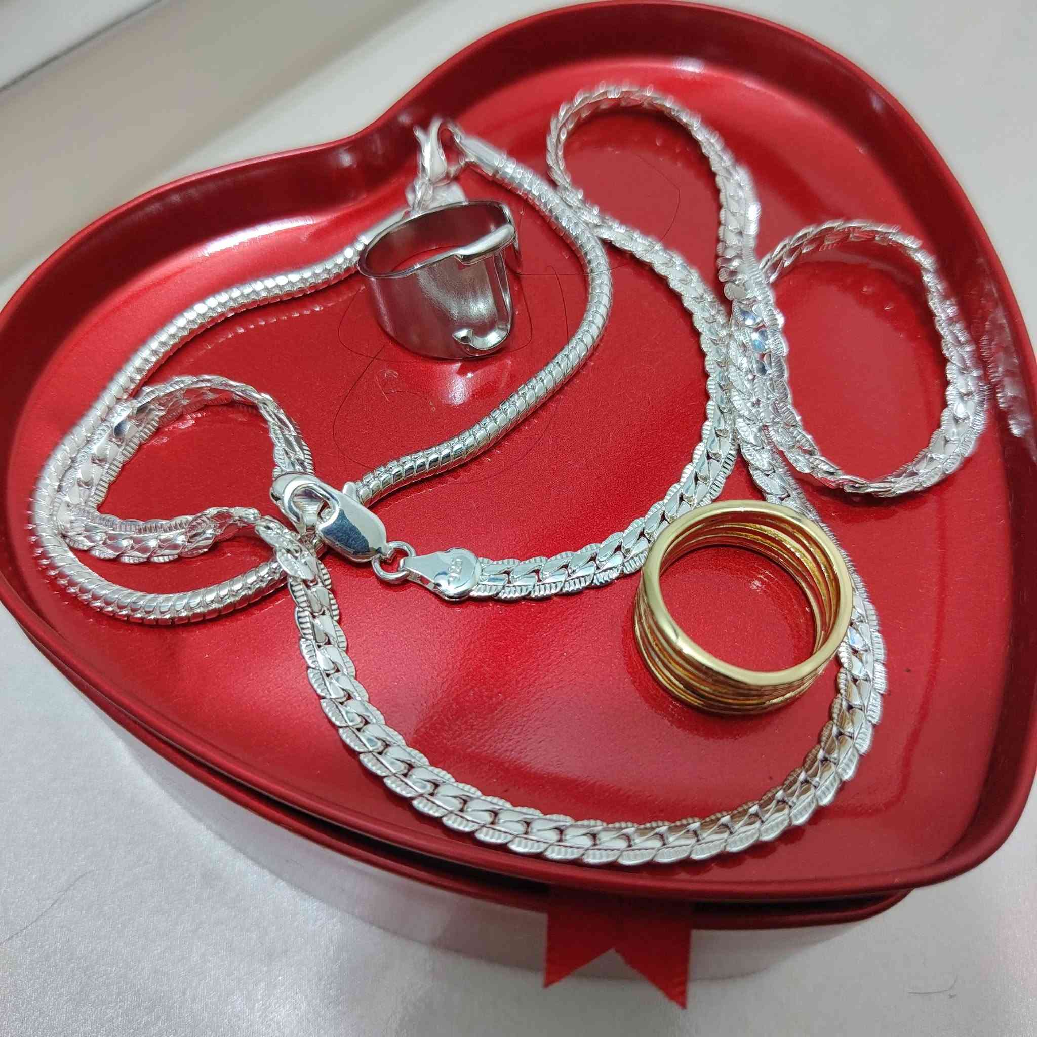 اكسسوارات • اكسسوارات شخصية