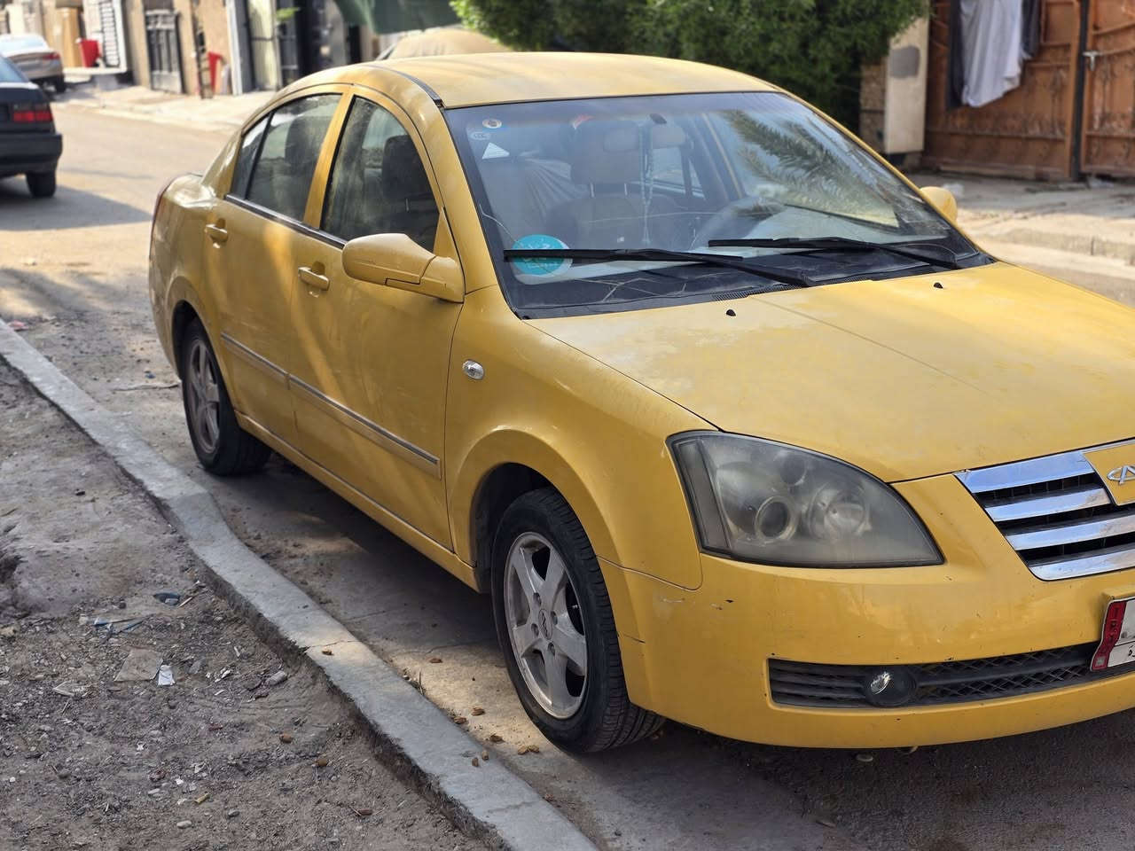 السلام عليكم من رخصة الادمن عندي شيري للبيع موديل 2011 سياره ماشيه 50 k مامشتغله تكسي ابد سنويه جديده سياره من الزيرو عدنا سنويه وهيئه كلها جديد كير ومكينه بلاد خير من الله مكان السياره بغداد حي الفرات قرب المطار رايدها 40 ومجال بسيط للشراي للإستفسار اتصل بالرقم واني بالخدمه ***********
