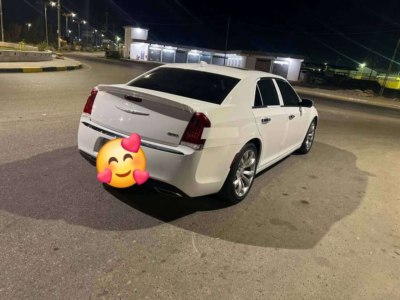 سلام عليكم
300C 
اوباما موديل 2018 
وارد كندي عداد 260 
مكفوله كفاله عامه 
كشنات جلد 
شاشه جبيره
كامره دواره 
ماشيه 128K
السعر / 275 
 واسط الصويره 
للاستفسار اتصل‏‪***********‬‏.
  .. ‏‪***********@

