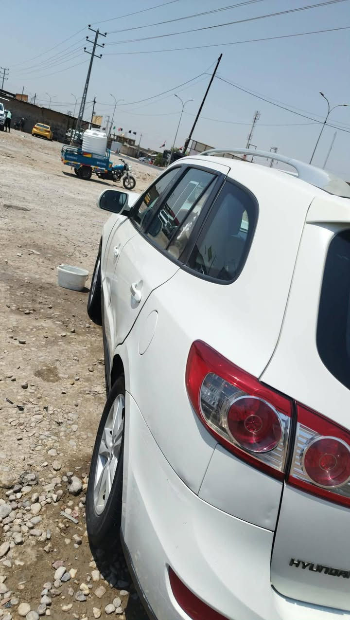 سنتافي موديل 11متجايه جهت سائق.  البدل بيها كازكيت  بيها زرف ناعم بلبورب. مال تبريد فقط. سعر 100 مكان كربلاء ***********
