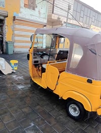 تكتك  للبيع موديل 22. مكان مدينه الصدر اخير الداخل   07766334460