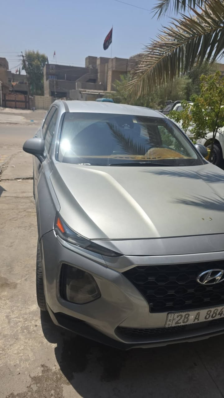 🚘 للبيع | Hyundai Santa Fe 2020 وارد أمريكي 🚘
سيارة نظيفة جداً ومستخدمة استخدام شخصي، بحالة ممتازة وجاهزة للاستخدام بدون أي مصاريف.
✅ محرك 2.4 GDI اقتصادي وقوي 
✅ قير أوتوماتيك
✅ Auto Hold
✅ هند بريك كهربائي
✅ مثبت سرعة
✅ المحافظة على المسار (Lane Assist)
✅ كاميرا خلفية وشاشة
✅ ويل 18 
✅ تكييف ممتاز وبرودة قوية
✅ داخلية مرتبة جداً
📌 الممشى الحالي: 38 ألف مايل فقط
📌 اللون: فضي
📌 وارد أمريكي
  المحرك معروف بالاعتمادية وقلة الصرف.
💵$ السعر المطلوب  16,500 
الرقم *********** تحويل ثانيوم
