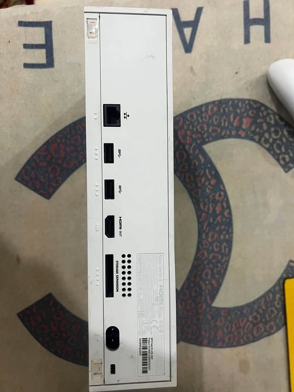 سلام عليكم Xbox Series S ذاكرة  512 GB الجهاز مفتوح لغرض التنظيف فقط، جهاز نظيف و يخبل لا حماوه و لا تأخير تفحص و تقتنع ملحقاته 2 جوستك گيم سير و UBS جديد 850V  سعره هوَ و الملحقات 440 الف وبي مجال العنوان النجف الاشرف للتواصل *********** واتساب
