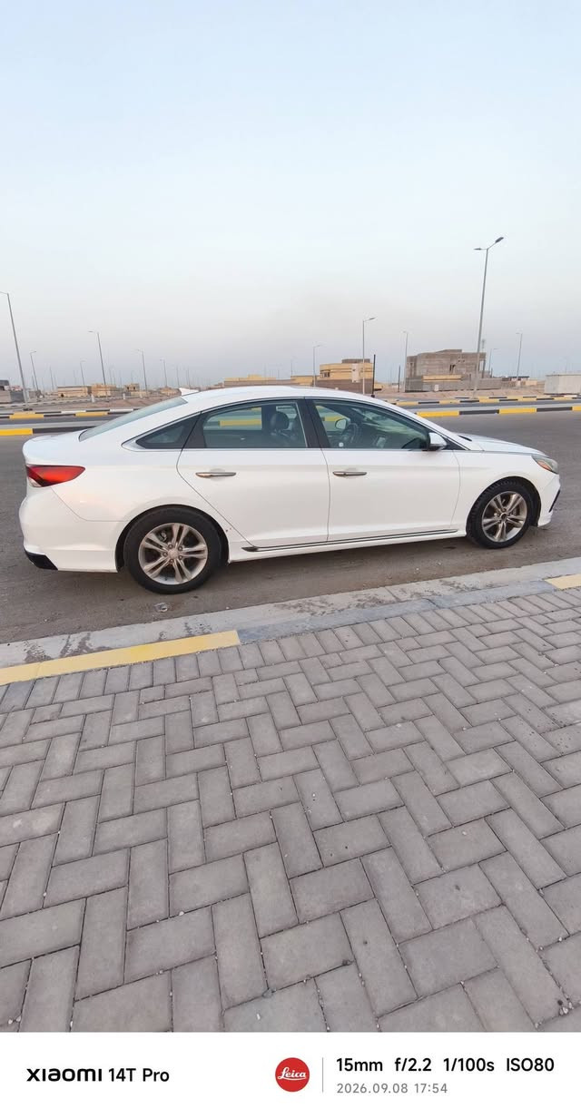 السلام عليكم 
سوناتا 2019 رقم ذي قار بأسمي 
مكانها البصره 
بدون حادث وارد كندي بيها بارد وصبغ بنيد فقط محرك 2400جي دي اي ماشيه 80 الف 
سعرها 143 وبيها مجال 
للأستفسار ***********
