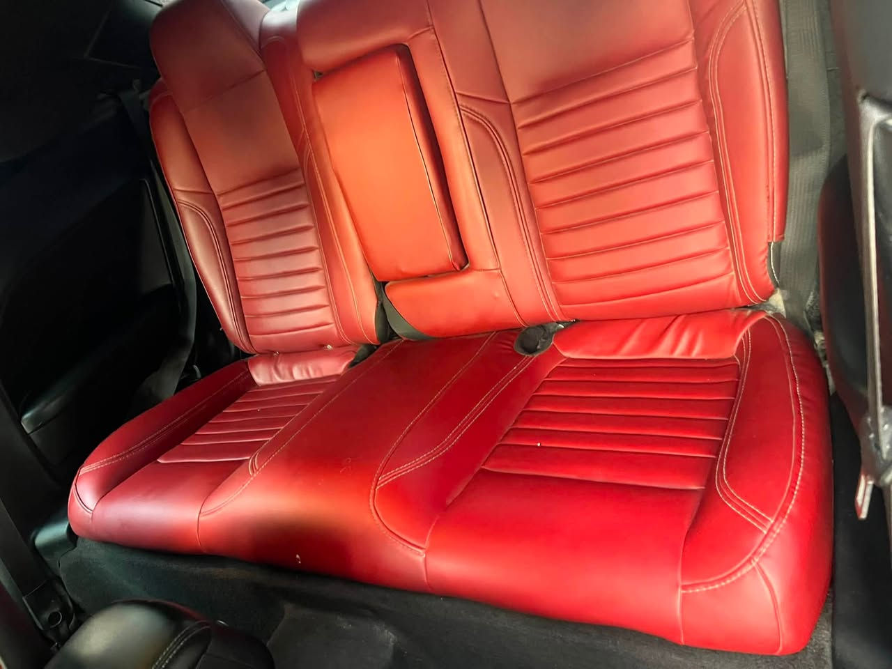 جالنجر sxt V6 موديل 15
رقم بغداد مرتب بأسمي تحويل ثاني يوم
وارد امريكي حادث بسيط كولش و ايرباك فقط البردة قطعة وحدة صبغ ( الجاملغ الأمامي مال حادث فقط )
كفالة (كير و مكينة وشاصي ولغد و الدواخل و حجر بيئة واكسل و الايرباكات الباقية )
المواصفات :
شاشة كبيرة
كامرة خلفية
داخل جلد احمر (غرفتها كوولش جديدة )
ويل 20 نجمة خسفة قويه 
سستم صوت خرافي دمام بالصندوك
وباقي المواصفات المعروفة مال جالنجر
عليها سقف رولز رايز عمل درجة اول
وفجوج لون اصفر وزعانف صفر 
دهن مبدل جديد 
صور الحادث مرفقة بالمنشور السيارة بيها فقط الجاملغ الامامي صبغ و الدعامية الامامية صبغتها ع ايدي
وبيها تكحيلات بسيطة و شوية بارد 
صور الحادث مرفوقه مع صور السياره 
ماشية 98 
السعر 162 ورقة وبيها مجال
مكاني بابل / الحله
متوفر على الخاص او اتصال
***********
موجود واتساب
