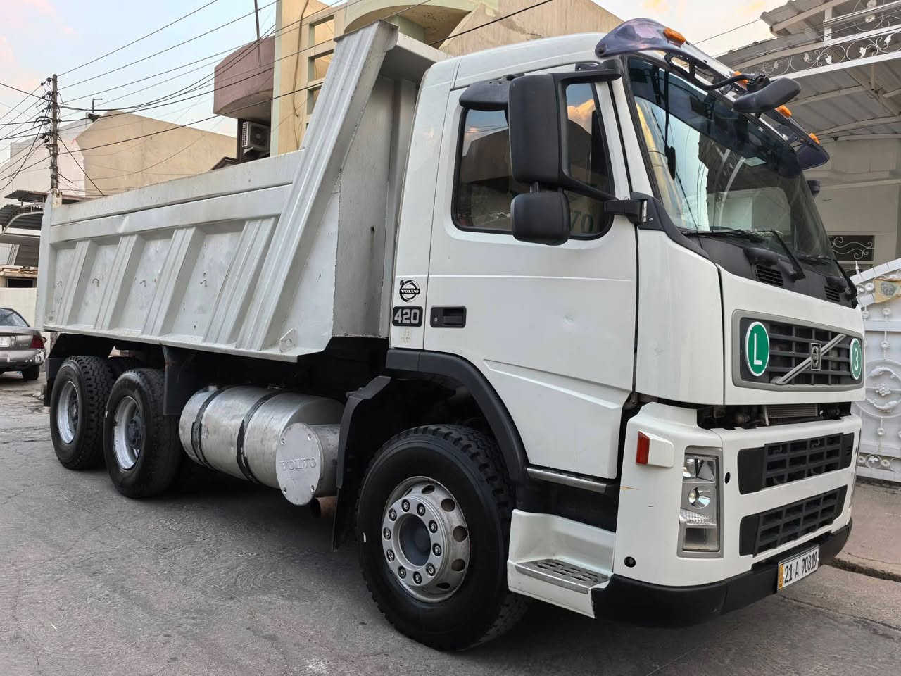 ماشااللە ڤالڤو مودیل 2002للبیع سنویە جدید لحد 2030محرک حجم 420بدون صرف اوبخار گیر 3/3تبرید طتفیئە فول مجموعە توپ تلاین بودی مایلر قمارە بدون صبغ شاصی طویل دبل شاصی حصە گاز مکان کرکوک ***********
