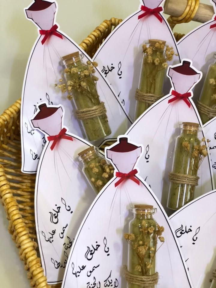 مرحبا بنات ✨
منو مناسبتها قربت وحايرة بالتوزيعات ؟؟
الحل يمي وصلتي للمكان الصح 🥹
اشتغل كل توزيعاتكم حسب الفكرة والتصميم الي ببالكم ولكافة المناسبات

تواصلوا ويايه عبر الرقم ***********

